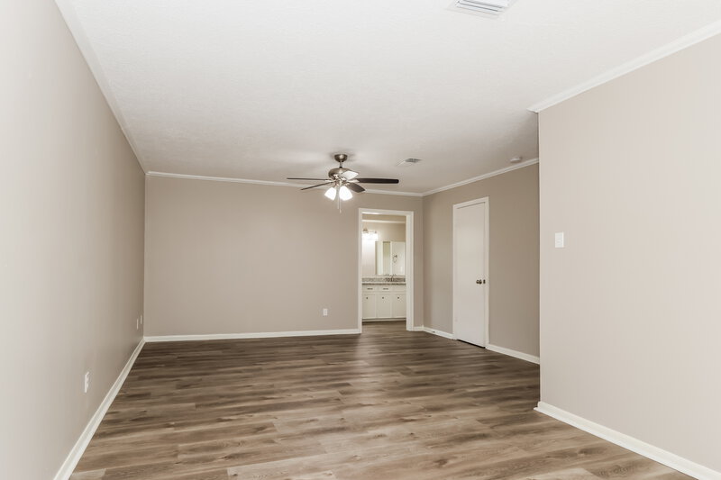 2,040/Mo, 17930 Cypress Spring Dr Spring, TX 77388 Main Bedroom View 2