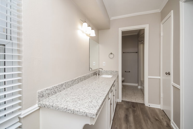 2,410/Mo, 17930 Cypress Spring Dr Spring, TX 77388 Bathroom View