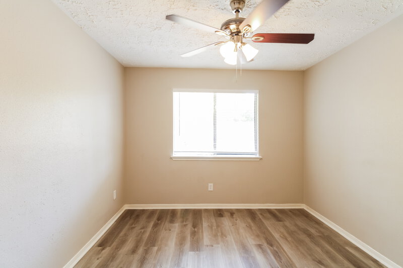 1,900/Mo, 1807 Oakwell Ln Katy, TX 77449 Bedroom View 2