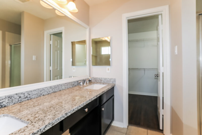 1,745/Mo, 311 Lake View Dr Montgomery, TX 77356 Kitchen View 3