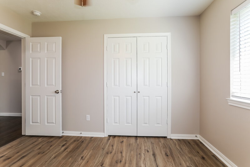 1,745/Mo, 311 Lake View Dr Montgomery, TX 77356 Bedroom View 4