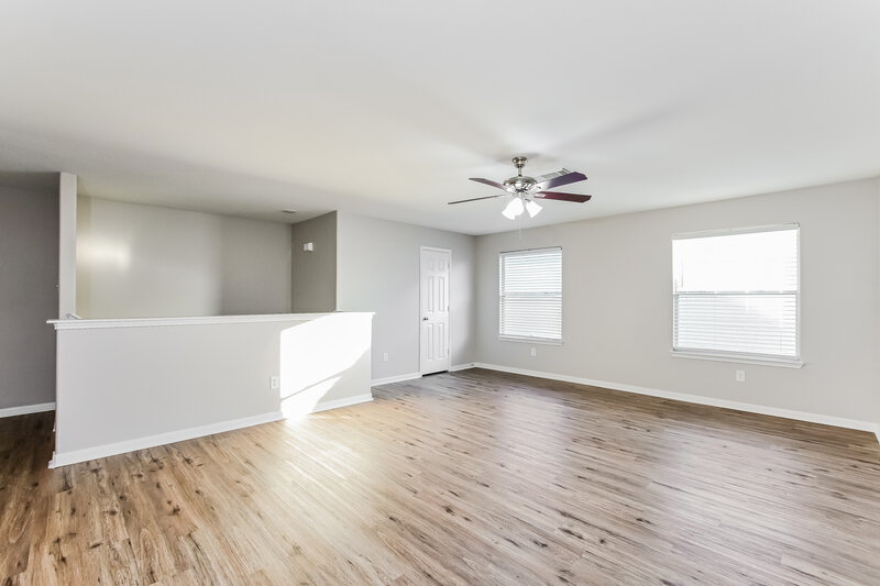 2,515/Mo, 1935 Macondray Dr Humble, TX 77396 Loft View
