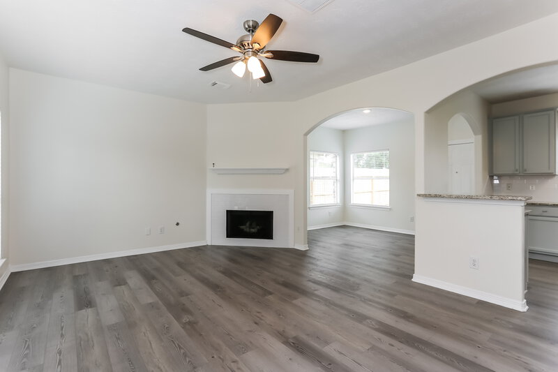 2,140/Mo, 3119 Southern Cross Ct Spring, TX 77373 Living Room View 2