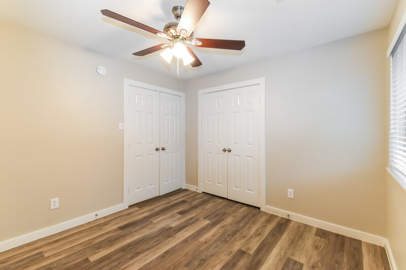 2,425/Mo, 415 Magnolia Estates Dr League City, TX 77573 Bedroom View 2