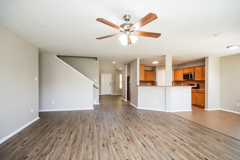 2,475/Mo, 19922 Sweet Magnolia Pl Humble, TX 77338 Living Room View
