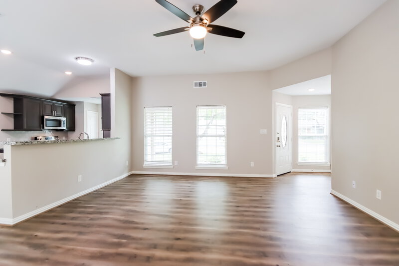 1,960/Mo, 25123 Holyoke Ln Spring, TX 77373 Living Room View 2