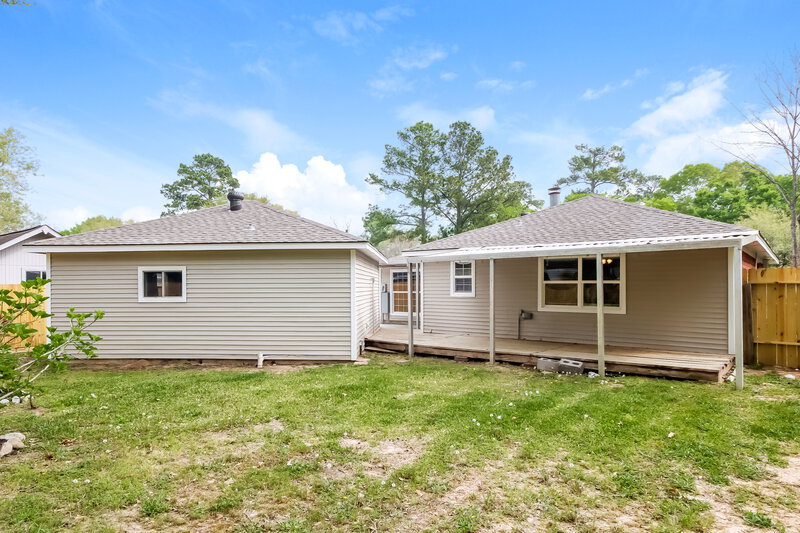 1,960/Mo, 25123 Holyoke Ln Spring, TX 77373 Rear View