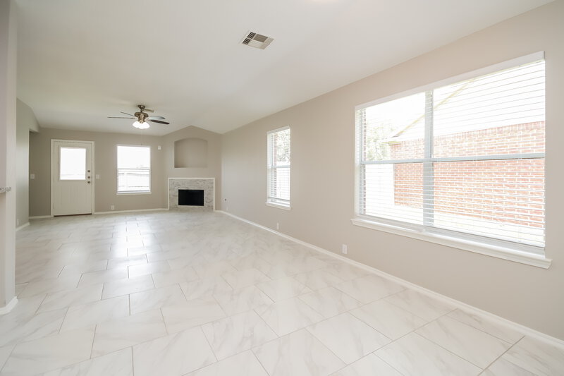 2,145/Mo, 6027 Water Violet Ln Richmond, TX 77407 Living Room View