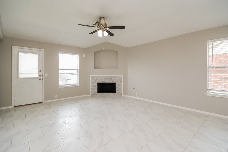 2,145/Mo, 6027 Water Violet Ln Richmond, TX 77407 Living Room View 3