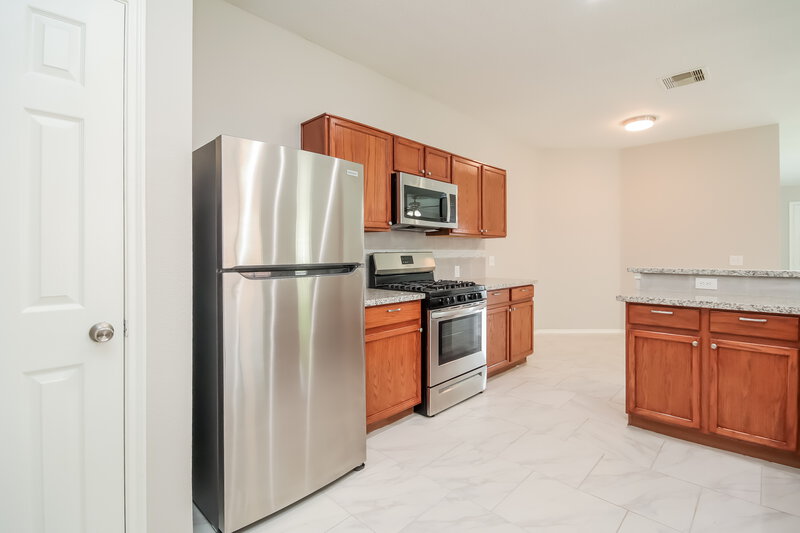 2,145/Mo, 6027 Water Violet Ln Richmond, TX 77407 Kitchen View 2