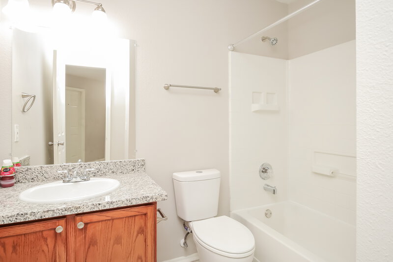 2,145/Mo, 6027 Water Violet Ln Richmond, TX 77407 Bathroom View