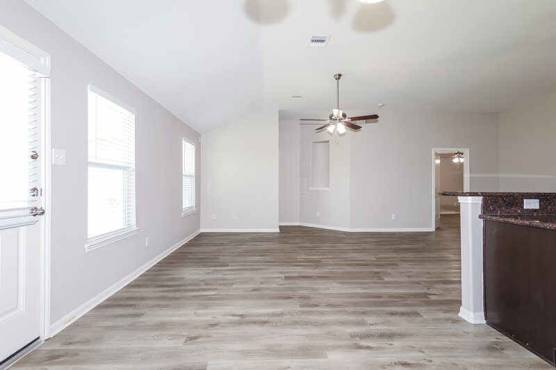 2,080/Mo, 1015 Briar Cut Off Conroe, TX 77301 Living Room View 2