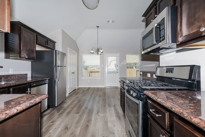 2,080/Mo, 1015 Briar Cut Off Conroe, TX 77301 Kitchen View