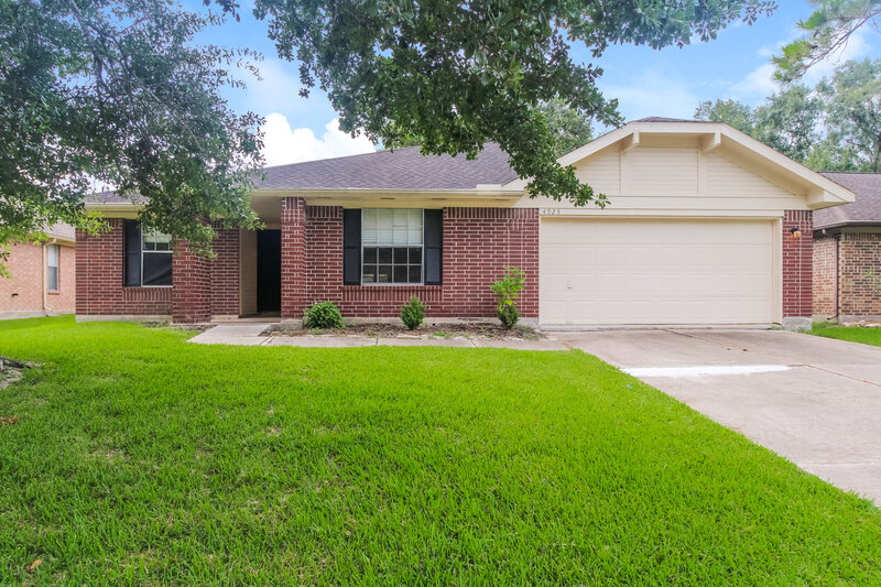 2,135/Mo, 4923 Bayboro Park Dr Friendswood, TX 77546 External View