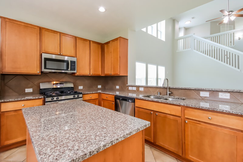 2,655/Mo, 17218 Hannah Oaks Ln Humble, TX 77396 Kitchen View 2