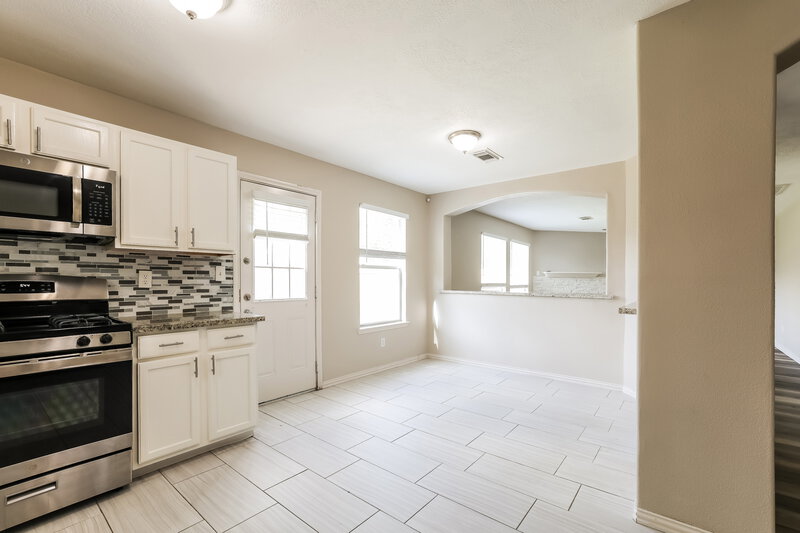 2,490/Mo, 2422 Fox River Ln Spring, TX 77386 Kitchen View