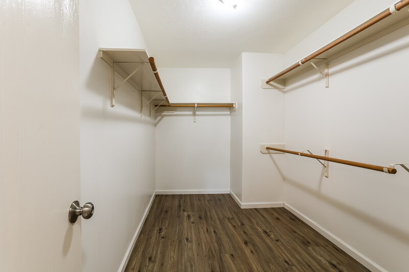 2,490/Mo, 2422 Fox River Ln Spring, TX 77386 Walk In Closet View