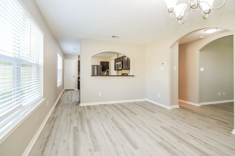 2,165/Mo, 5754 Saluda Creek Ln Houston, TX 77085 Dining Room View 2