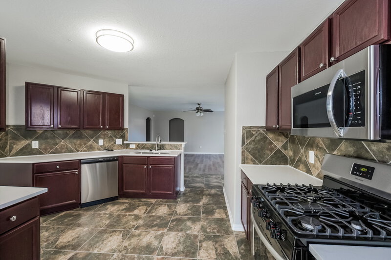 2,040/Mo, 3131 View Valley Trl Katy, TX 77493 Kitchen View