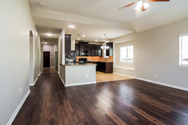 3,410/Mo, 24418 Hikers Bend Dr Katy, TX 77493 Living Room View 2