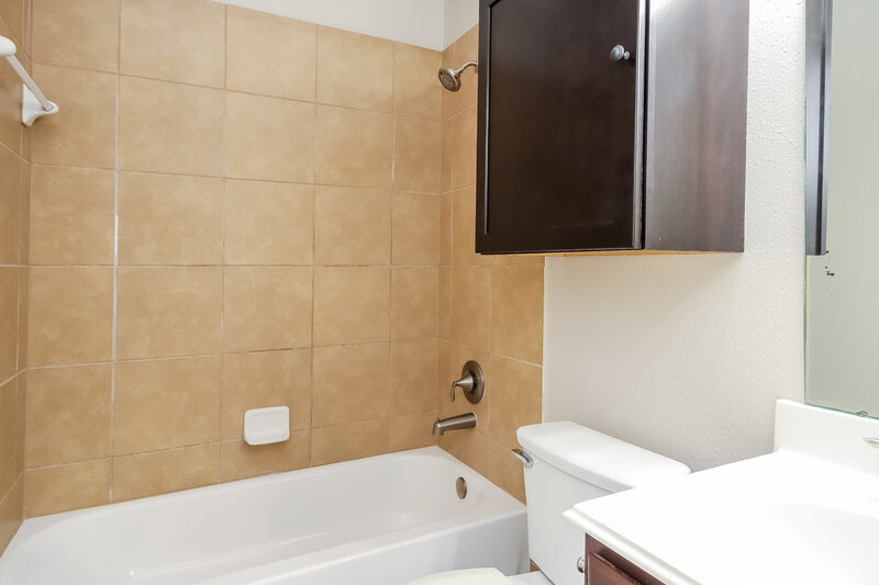 3,410/Mo, 24418 Hikers Bend Dr Katy, TX 77493 Bathroom View