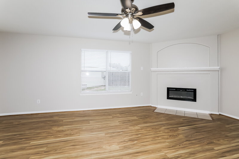 2,400/Mo, 21334 Bella Luna Ct Spring, TX 77379 Living Room View 2
