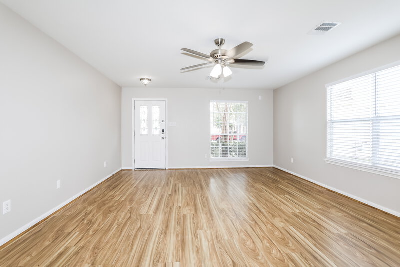 2,400/Mo, 21334 Bella Luna Ct Spring, TX 77379 Living Room View 3