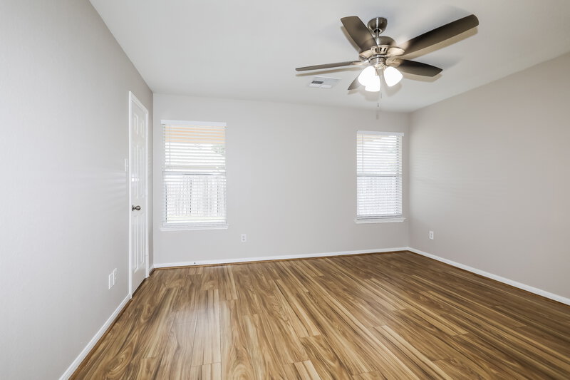 2,400/Mo, 21334 Bella Luna Ct Spring, TX 77379 Main Bedroom View
