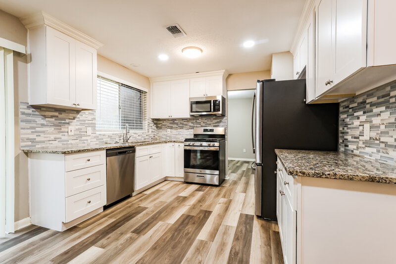 2,180/Mo, 3 Rockridge Ct Spring, TX 77381 Kitchen View