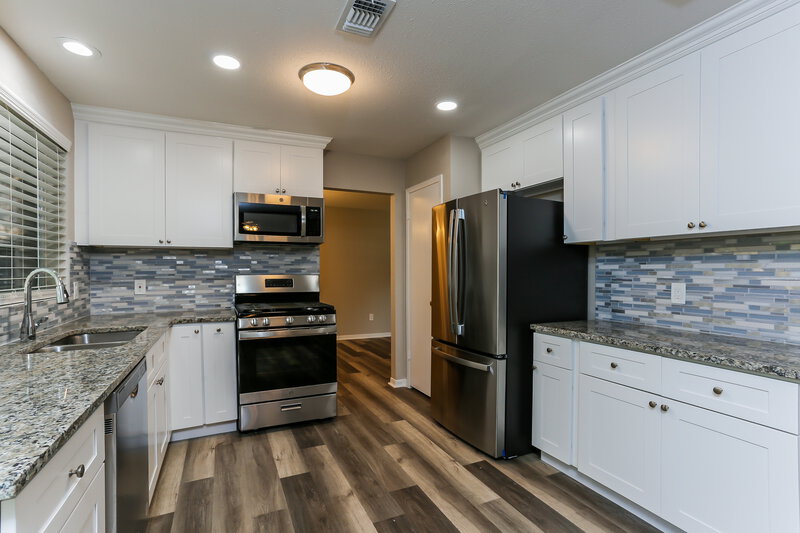 2,155/Mo, 3 Rockridge Ct Spring, TX 77381 Kitchen View