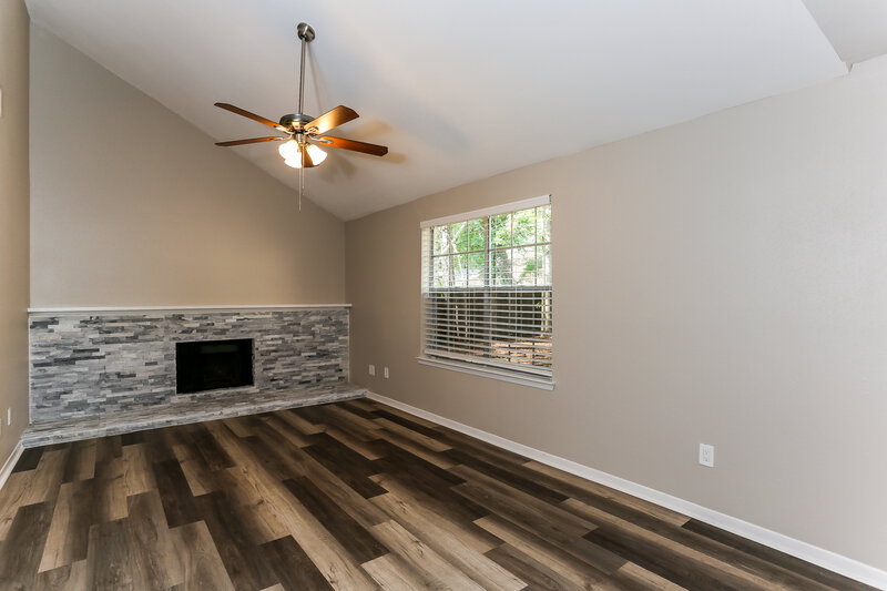 2,155/Mo, 3 Rockridge Ct Spring, TX 77381 Family Room View