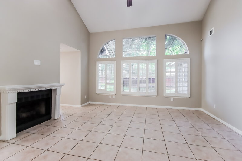 2,340/Mo, 5414 Garden Village Dr Humble, TX 77339 Living Room View