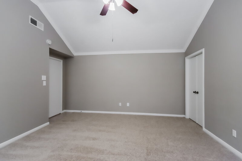 2,340/Mo, 5414 Garden Village Dr Humble, TX 77339 Main Bedroom View 2