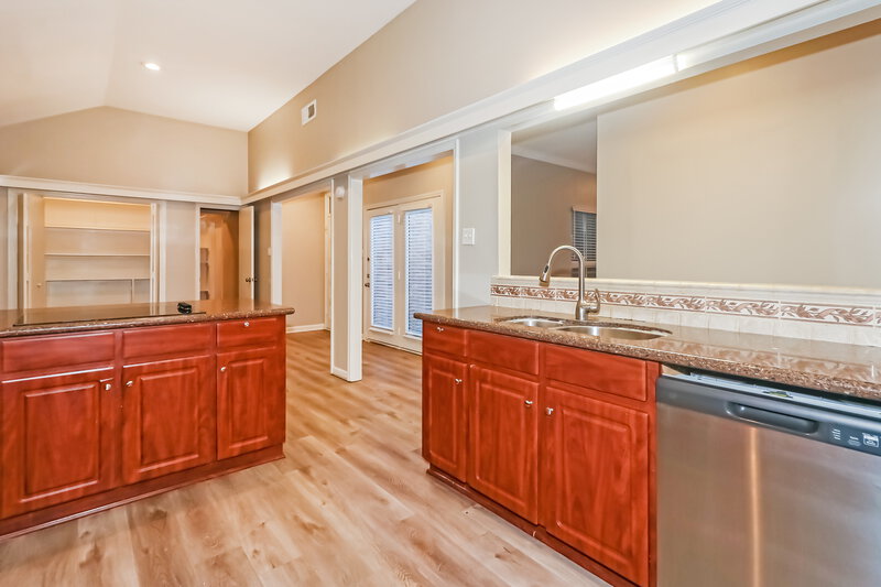 2,365/Mo, 2951 Lakeview Dr Missouri City, TX 77459 Kitchen View 2