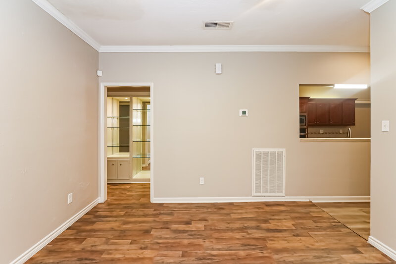 2,365/Mo, 2951 Lakeview Dr Missouri City, TX 77459 Family Room View 2