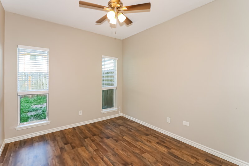 2,365/Mo, 2951 Lakeview Dr Missouri City, TX 77459 Bedroom View