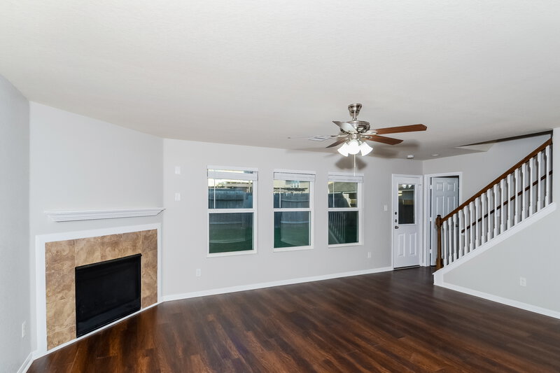 2,585/Mo, 21102 Fox Orchard Ct Humble, TX 77338 Living Room View