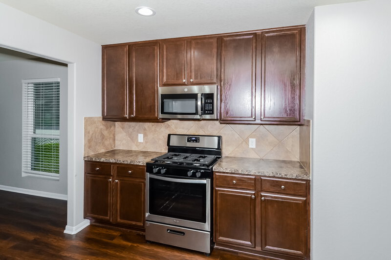 2,585/Mo, 21102 Fox Orchard Ct Humble, TX 77338 Kitchen View 2