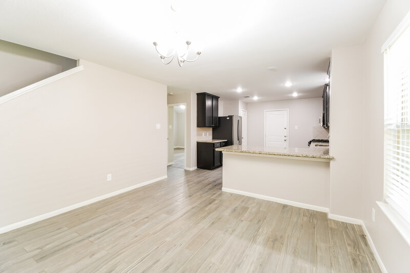2,320/Mo, 5106 Bay Ln Bacliff, TX 77518 Dining Room View