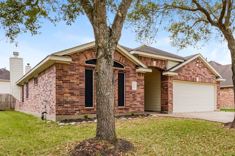 2,340/Mo, 5808 Orchard Spring Ct Pearland, TX 77581 Front View