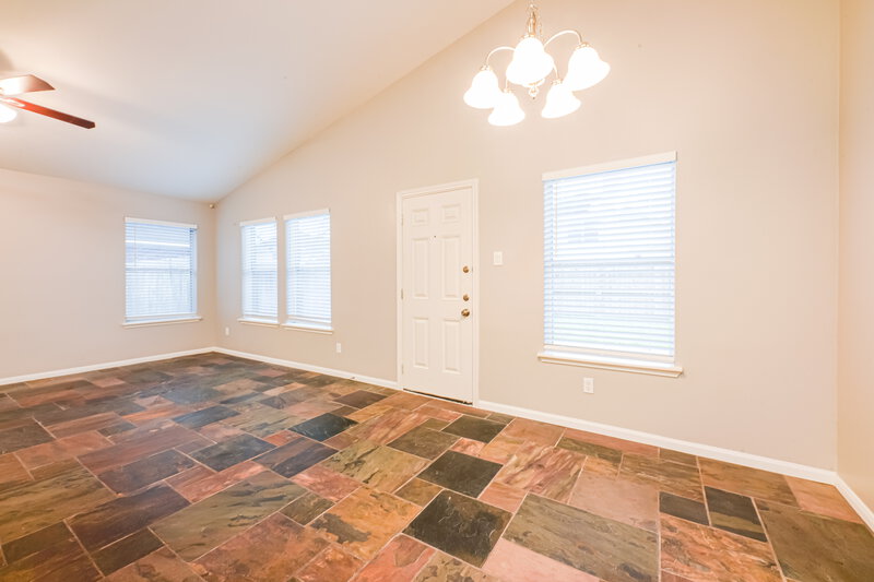 2,340/Mo, 5808 Orchard Spring Ct Pearland, TX 77581 Dining Room View