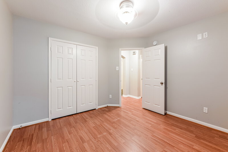 2,340/Mo, 5808 Orchard Spring Ct Pearland, TX 77581 Bedroom View 3