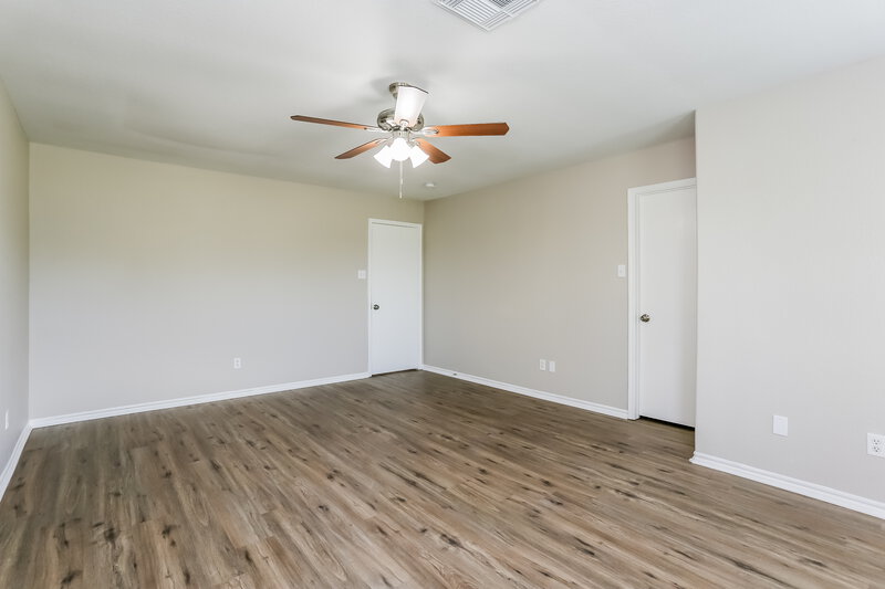 2,130/Mo, 12039 Green Coral Dr Houston, TX 77044 Main Bedroom View 2
