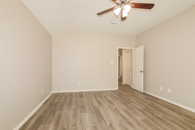 1,970/Mo, 2438 Colonial Springs Ln Spring, TX 77386 Main Bedroom View