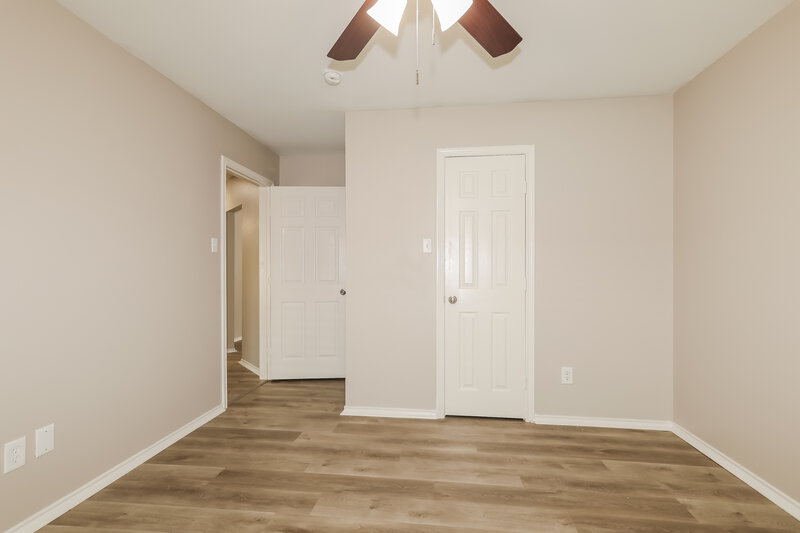 1,970/Mo, 2438 Colonial Springs Ln Spring, TX 77386 Bedroom View 2