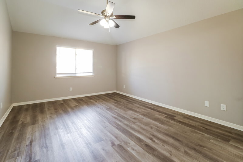 1,980/Mo, 12080 La Salle River Rd Conroe, TX 77304 Main Bedroom View
