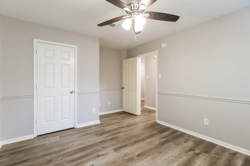 1,980/Mo, 12080 La Salle River Rd Conroe, TX 77304 Bedroom View 2