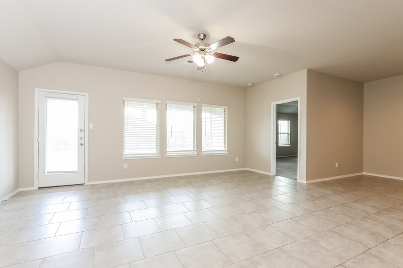 1,840/Mo, 20117 Lecrete Mill Dr New Caney, TX 77357 Living Room View