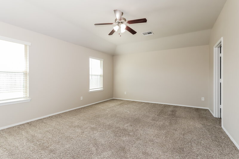1,840/Mo, 20117 Lecrete Mill Dr New Caney, TX 77357 Main Bedroom View