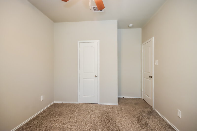 1,980/Mo, 20117 Lecrete Mill Dr New Caney, TX 77357 Bedroom View 3